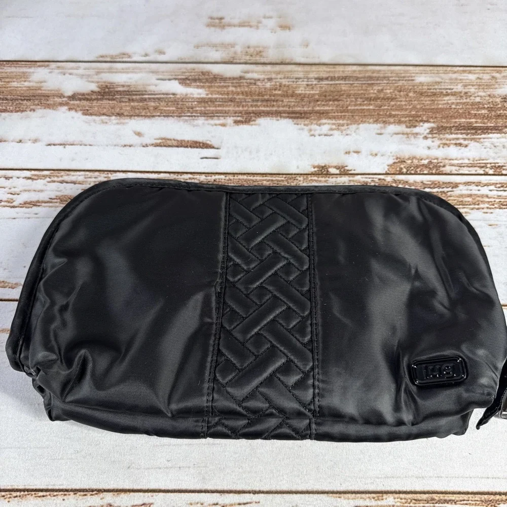 Lug Flash Lay Flat Cosmetic Case Black Travel Organizer Bag Used